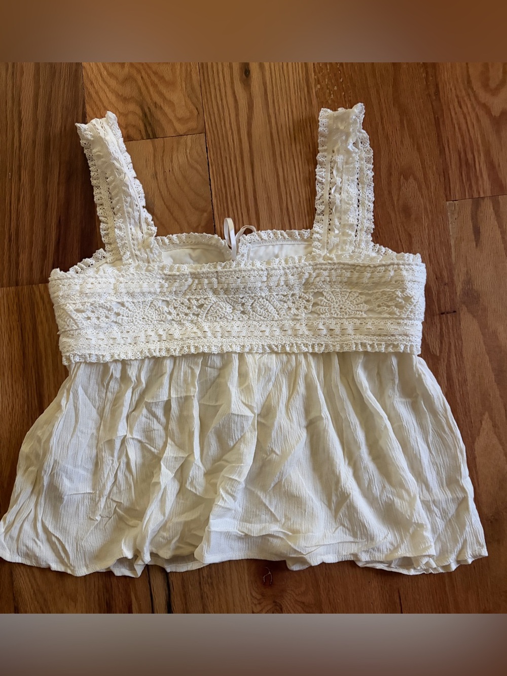 White Lace Trim Sleeveless Peplum Top